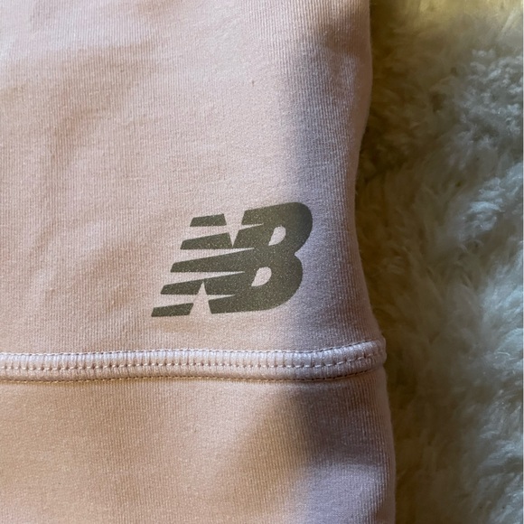New balance size S light pink cropped light weight sweater. - Picture 6 of 12